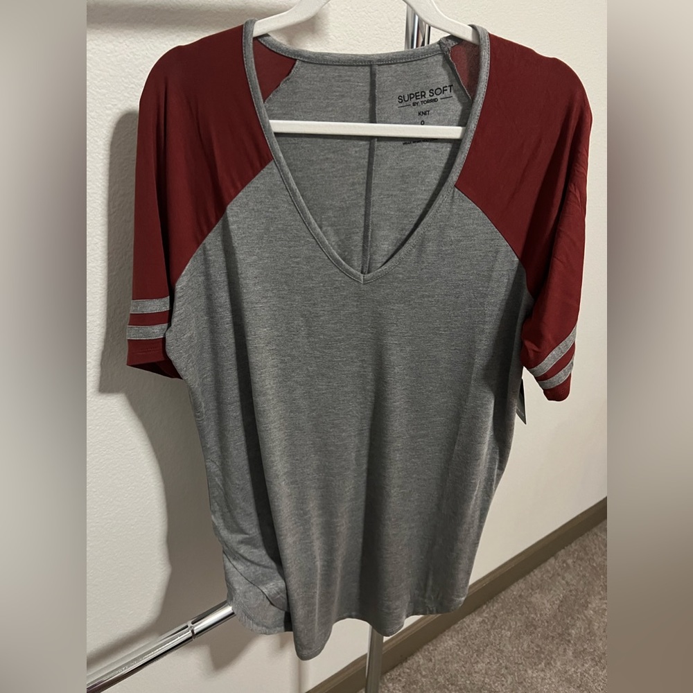 Torrid - size 0 - baseball tee